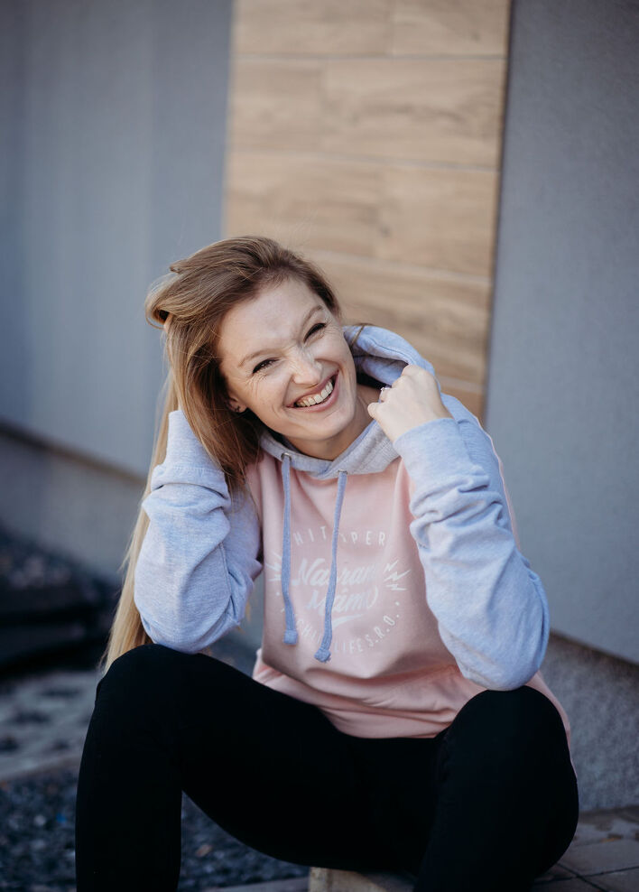 Mikina Nasraná Máma
